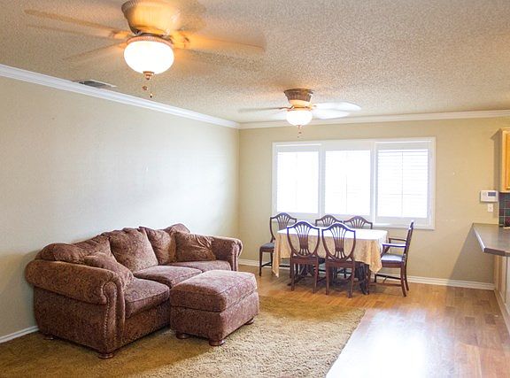 2nd image of 3604 E Everglade Ave