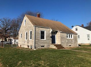 1029 24th St, Moline, IL 61265