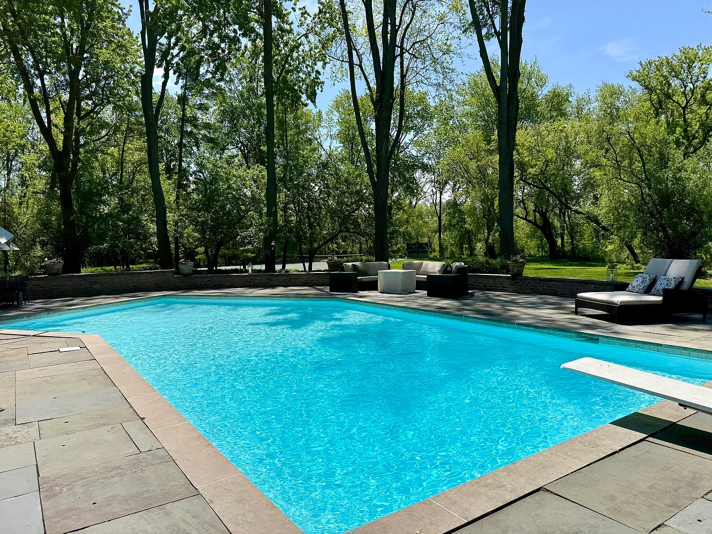 7 bed, 7.5 bath, 8135 sqft, $25,000 — Photo 4