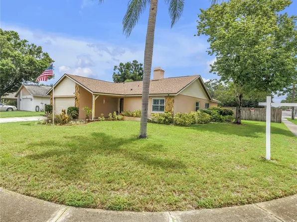 10833 96th St, Largo, FL 33773