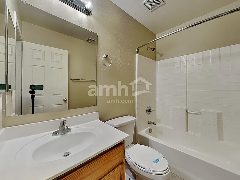 206 S 151st Ave — Photo 20