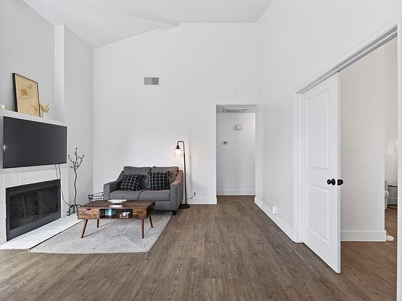 2nd image of 426 Ridgecrest Trl APT 225