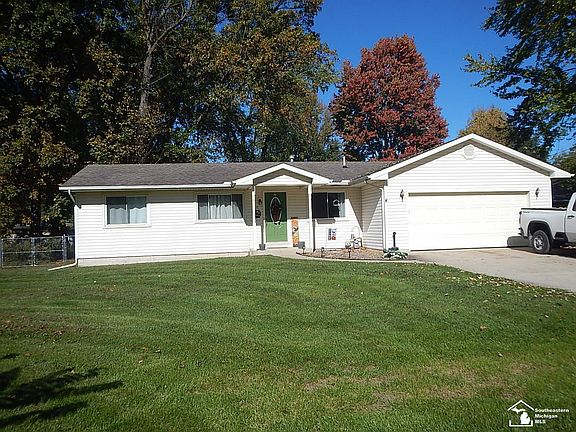 2nd image of 4396 Steck Dr