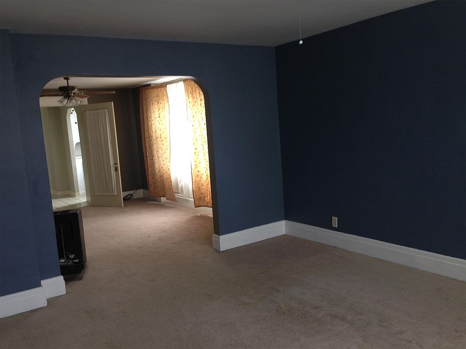 1st image of 17 Kopernik St