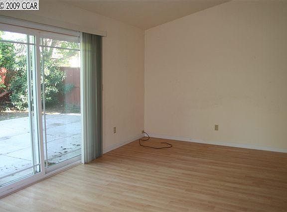 5th image of 2061 Biscay Dr