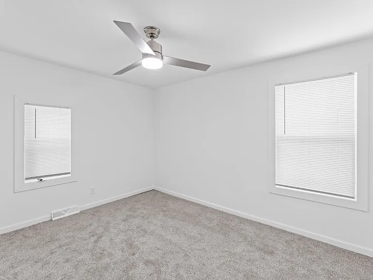 815 Kickapoo St — Photo 22