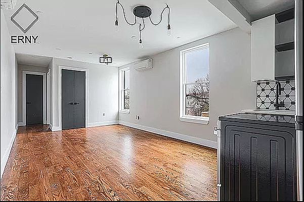 2nd image of 2807 Snyder Ave #1C