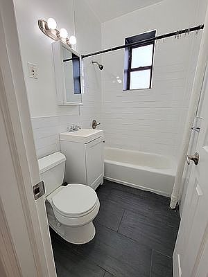 4th image of 4329 41st St APT D3