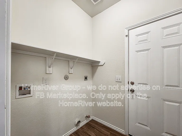 4229 Amber Ruse Dr — Photo 4