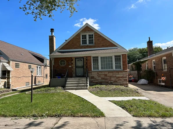 8739 S Clyde Ave, Chicago, IL 60617