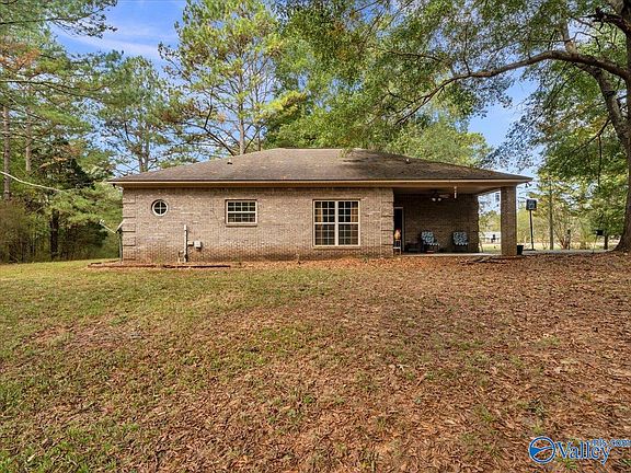 4th image of 944 County Road 42