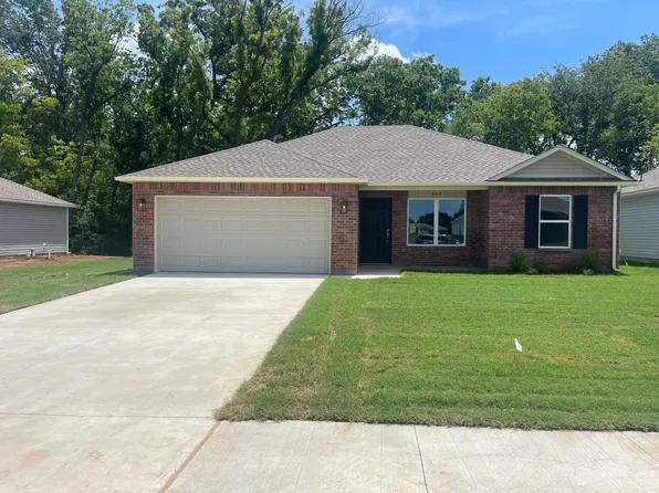 909 Raven Dr, Claremore, OK