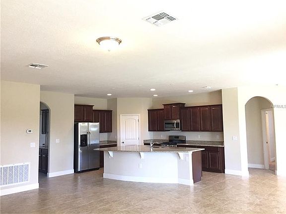 3rd image of 1312 Lake Baton Dr