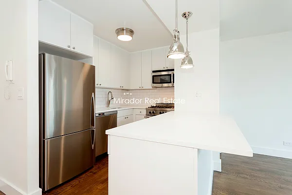 Rented by Mirador Real Estate | media 12