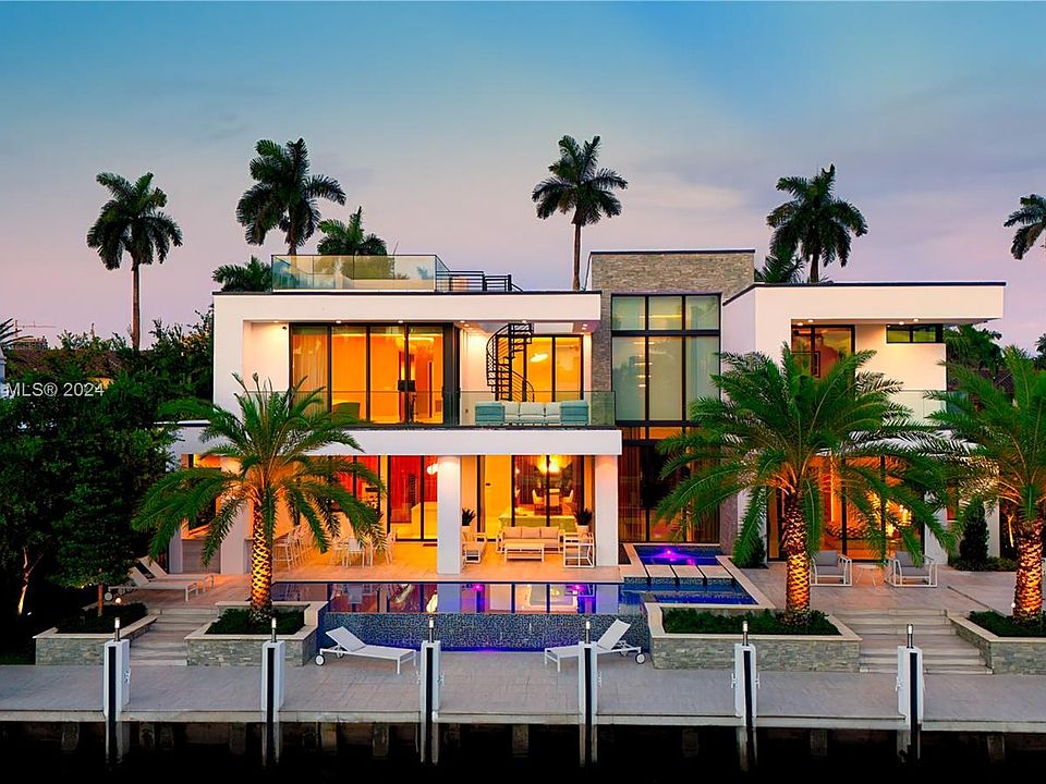 1st image of 441 San Marco Dr
