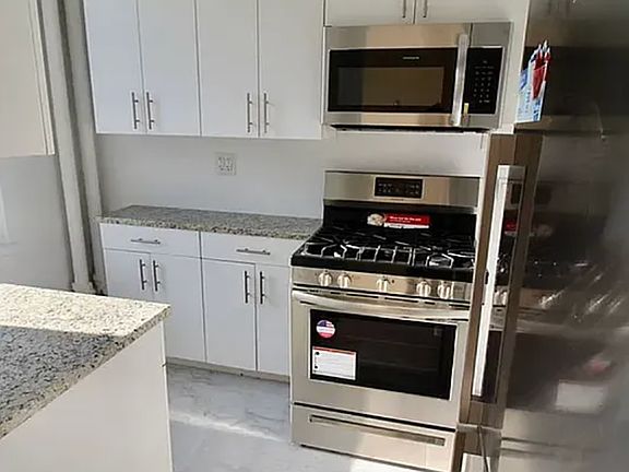 2nd image of 4101 Broadway #5E