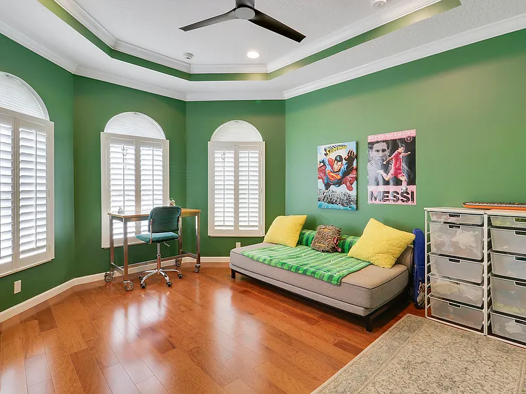 236 Carina Dr — Photo 35