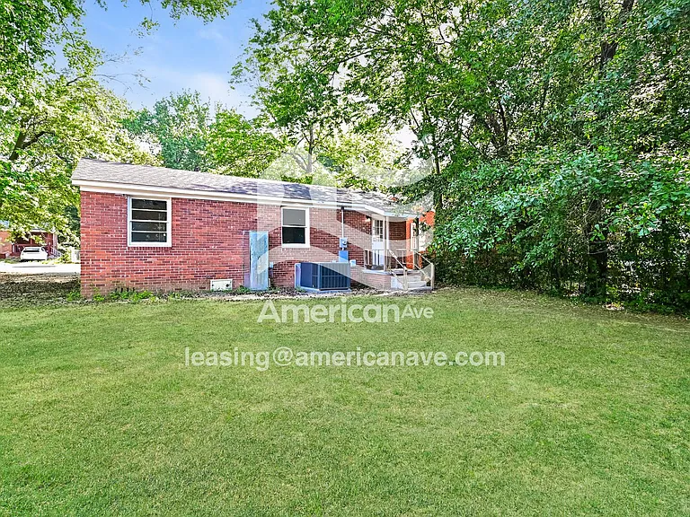 814802_015_rear_view_15.jpg