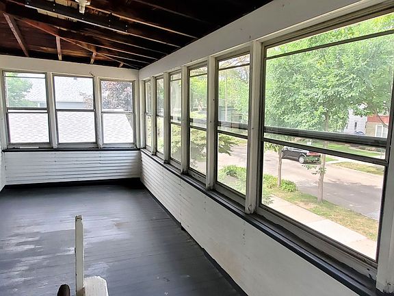 2nd image of 2309-2311 Fillmore St NE #2309