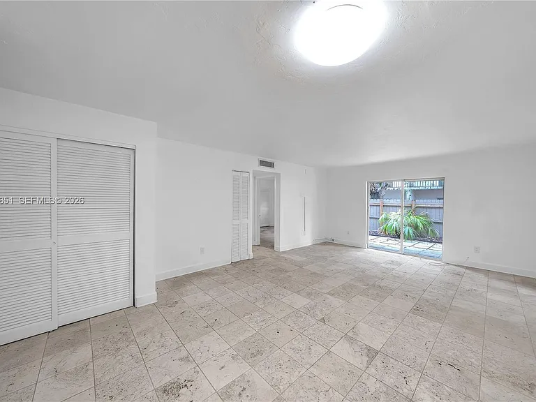 8650 SW 67th Ave #1010 — Photo 5