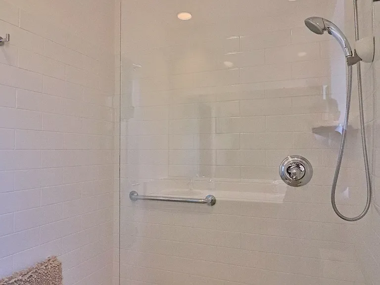 141 Beaconsfield Rd #3 — Photo 21