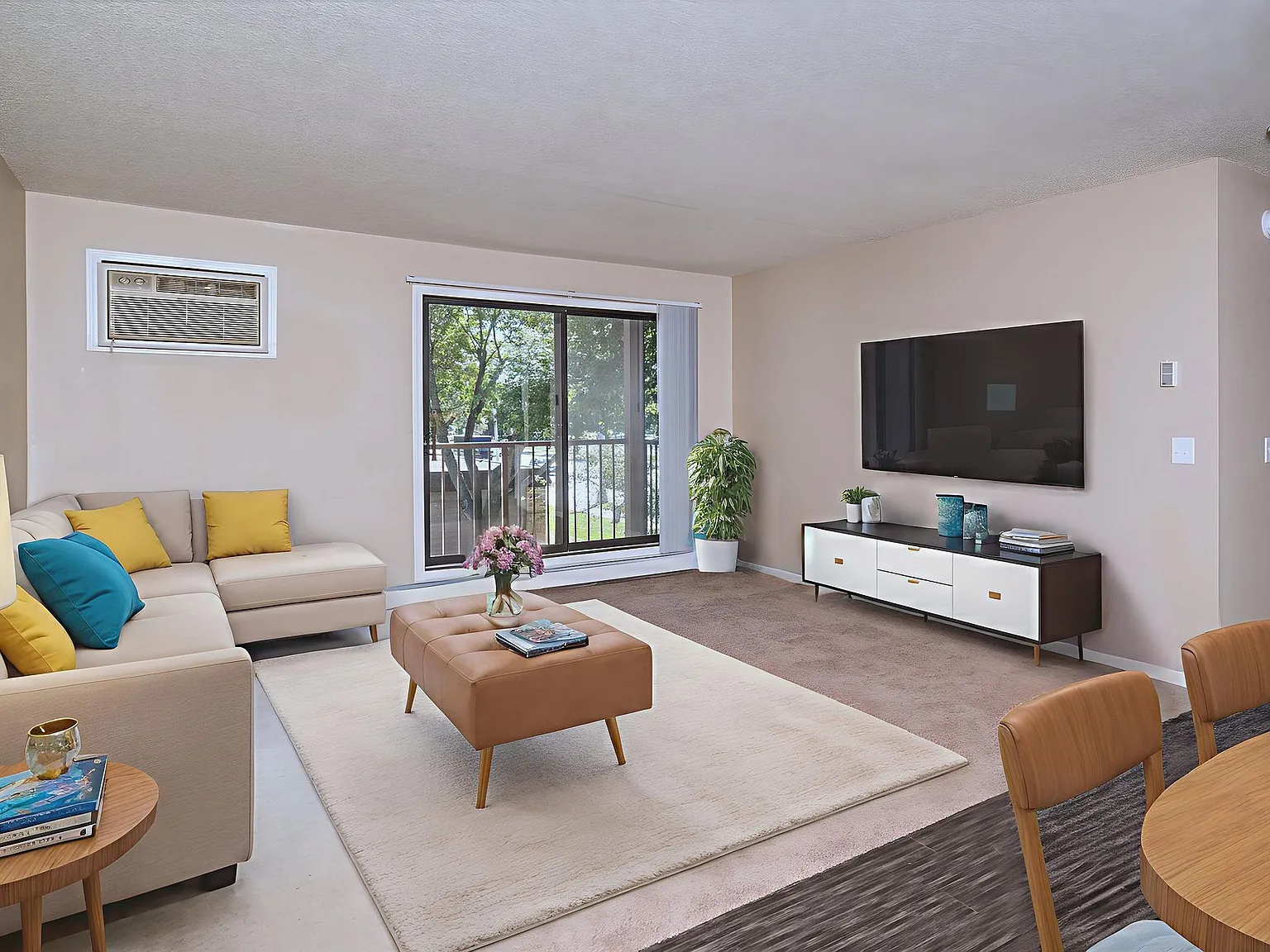 **Limited Time Special! Up to 3 Months Free Rent — Photo 2