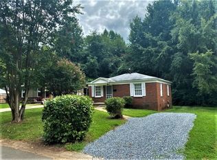 2601 Remington St, Charlotte, NC 28216
