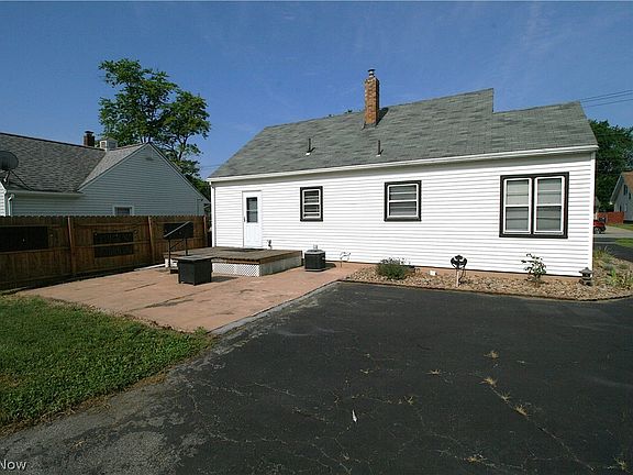 2nd image of 177 Willard Ave SE
