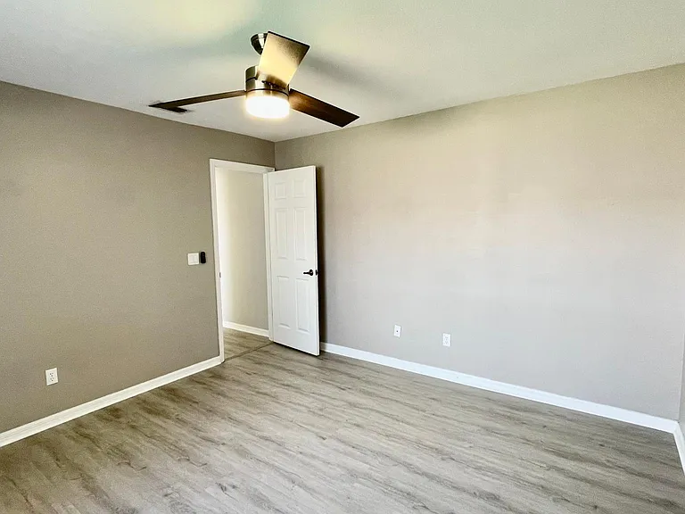 16 Whittington Dr — Photo 23