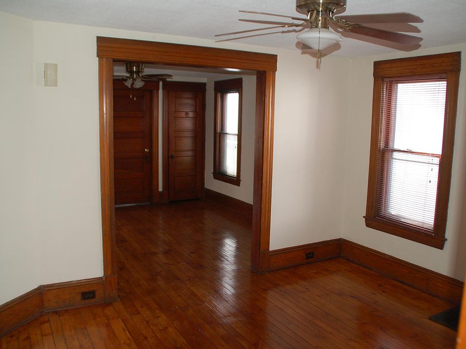 1st image of 1832 W 57th St Floor 1