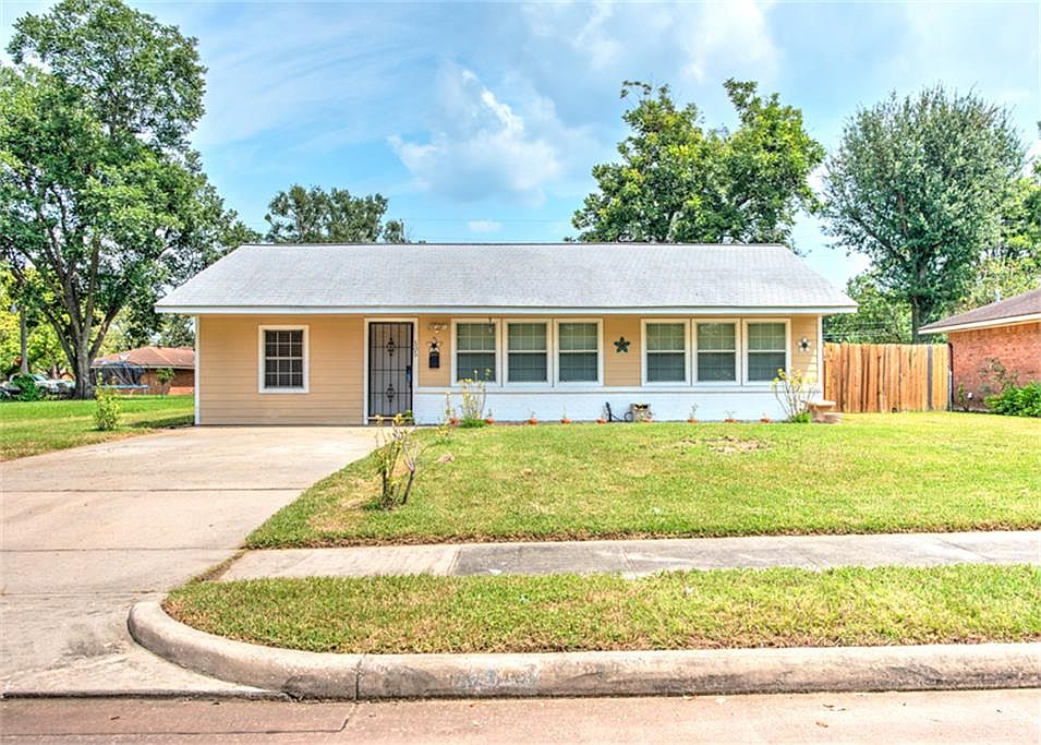 1st image of 505 Lakeland Dr