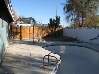 5th image of 6231 Santa Cruz Ave