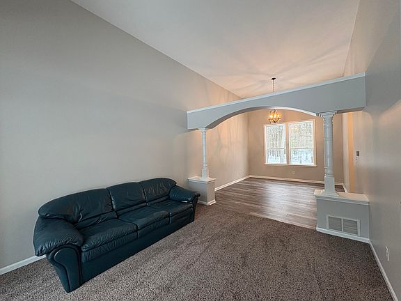 4th image of 3120 Angelwood Dr