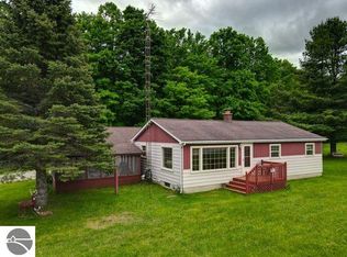 23981 M 32 S, Hillman, MI 49746