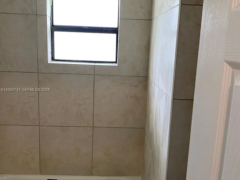 2416 NW 79th Ter #2418 — Photo 11