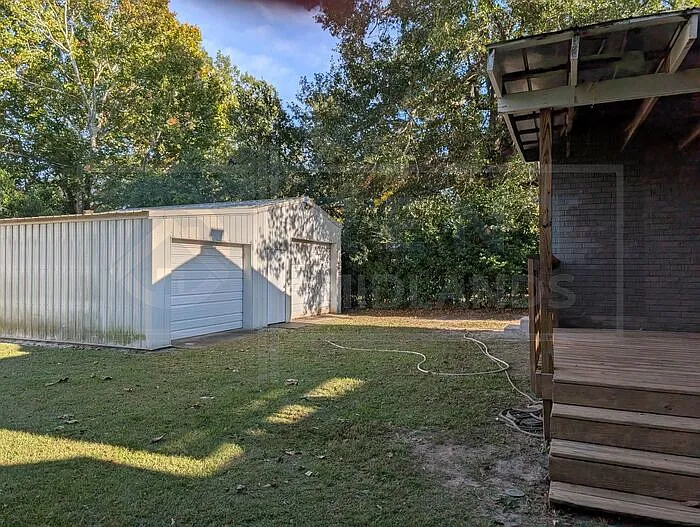 2307 Vine St — Photo 6