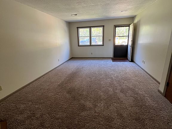 3rd image of 51 Saint Marys St APT E