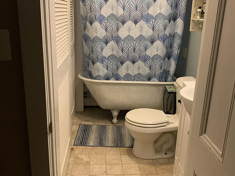 19 Webb Ave #2 — Photo 23