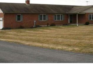 2775 Mountain Rd, Hamburg, PA 19526