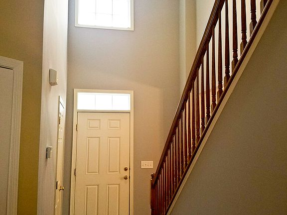 5th image of 1077 Golden Oak Dr