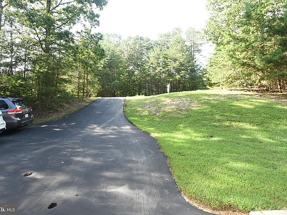 5th image of 41161 Queen Arbor Ct