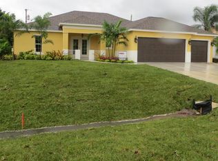 2802 SE Pace Dr, Port Saint Lucie, FL 34984