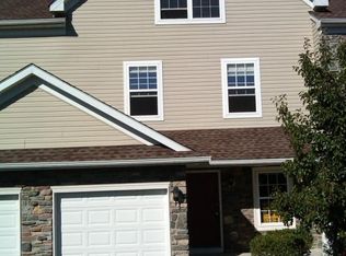 55 Lower Ridge View Cir UNIT C, East Stroudsburg, PA 18302