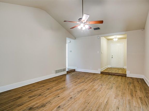 4th image of 137 Anita Ave