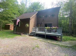 208 Lake Rd, Lake Ariel, PA 18436