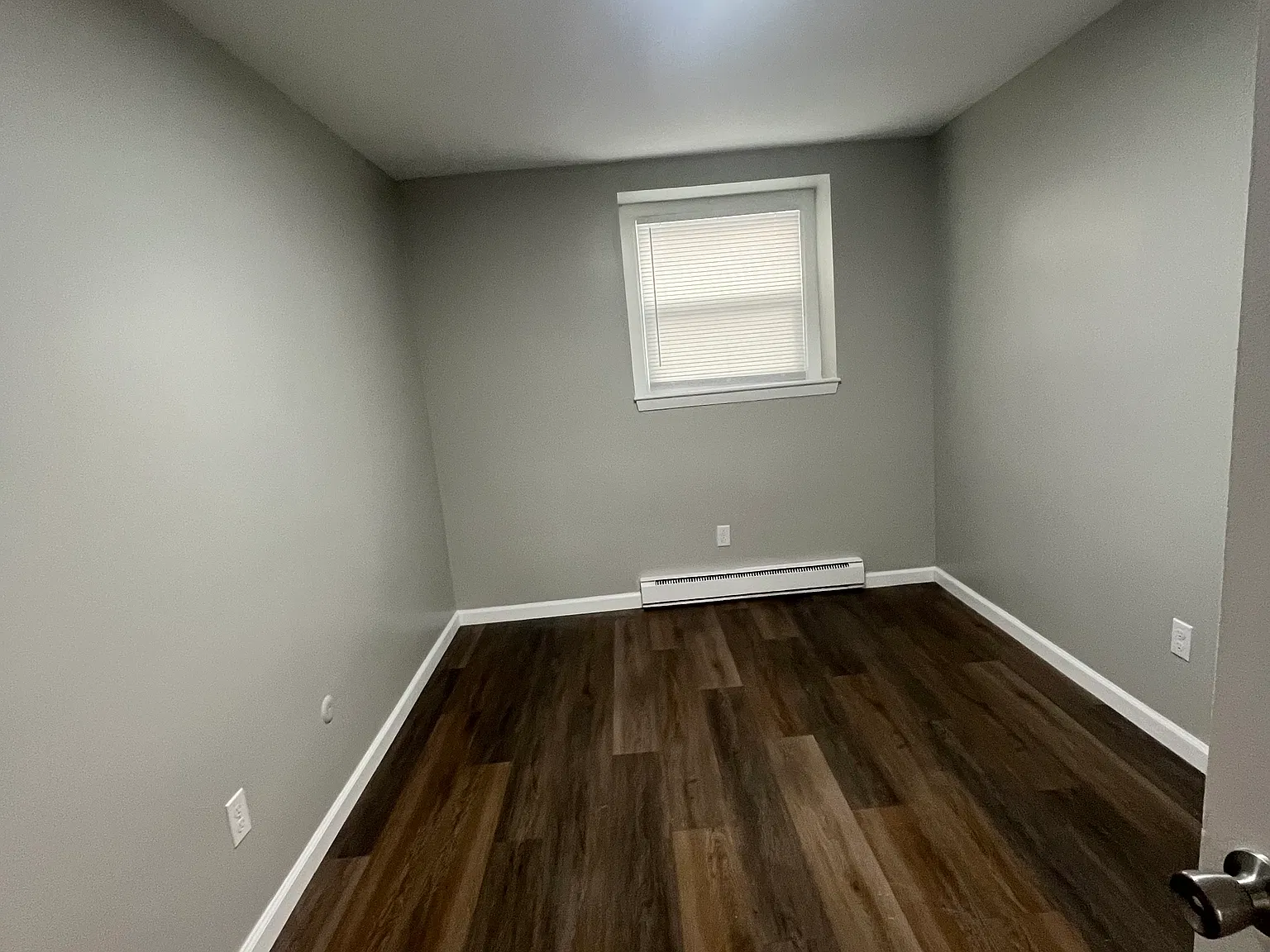 691 Weeden St — Photo 4