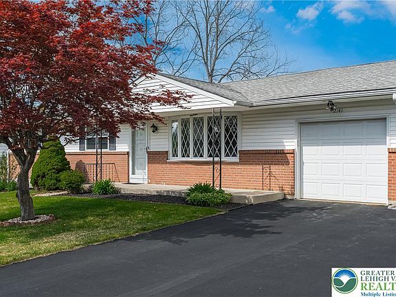 5th image of 2141 Aster Rd