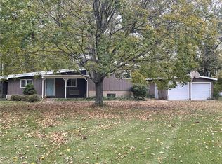 16551 Otis Dr, Paris, IL 61944