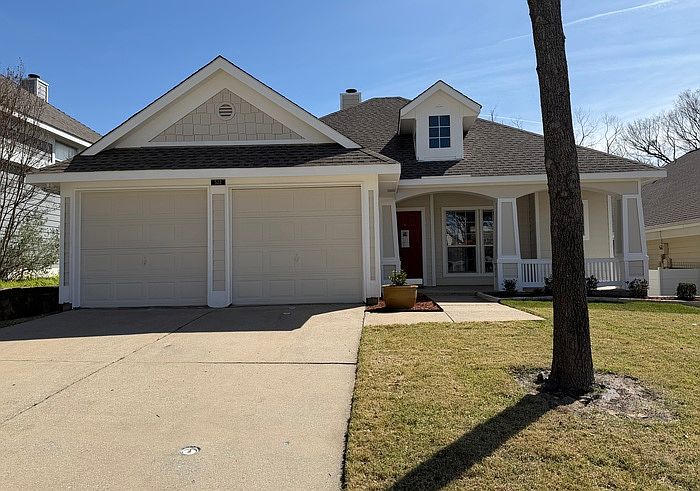 1st image of 523 Hilltop Dr