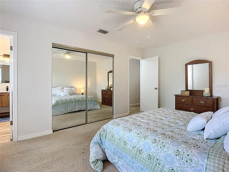 840 Center Ave #520 — Photo 16